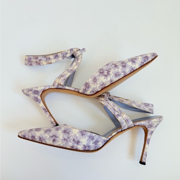 Manolo Blahnik Retro White Liliac floral Canvas slingback pumps EU 40 - Picture 5 of 8
